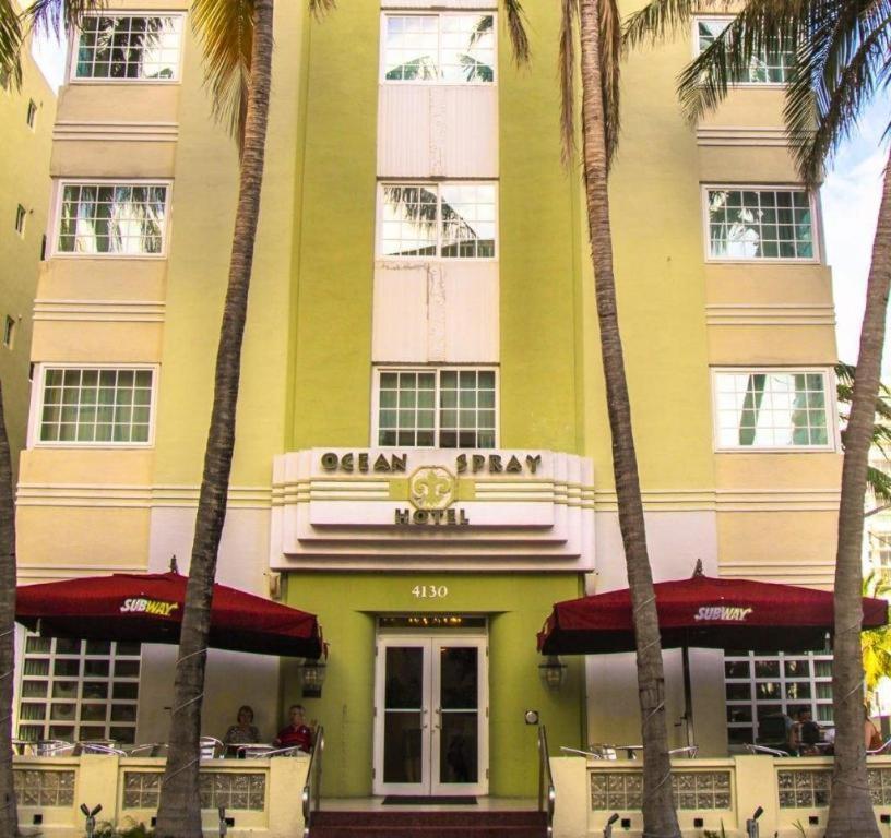 Ocean Spray Hotel Miami Beach Buitenkant foto